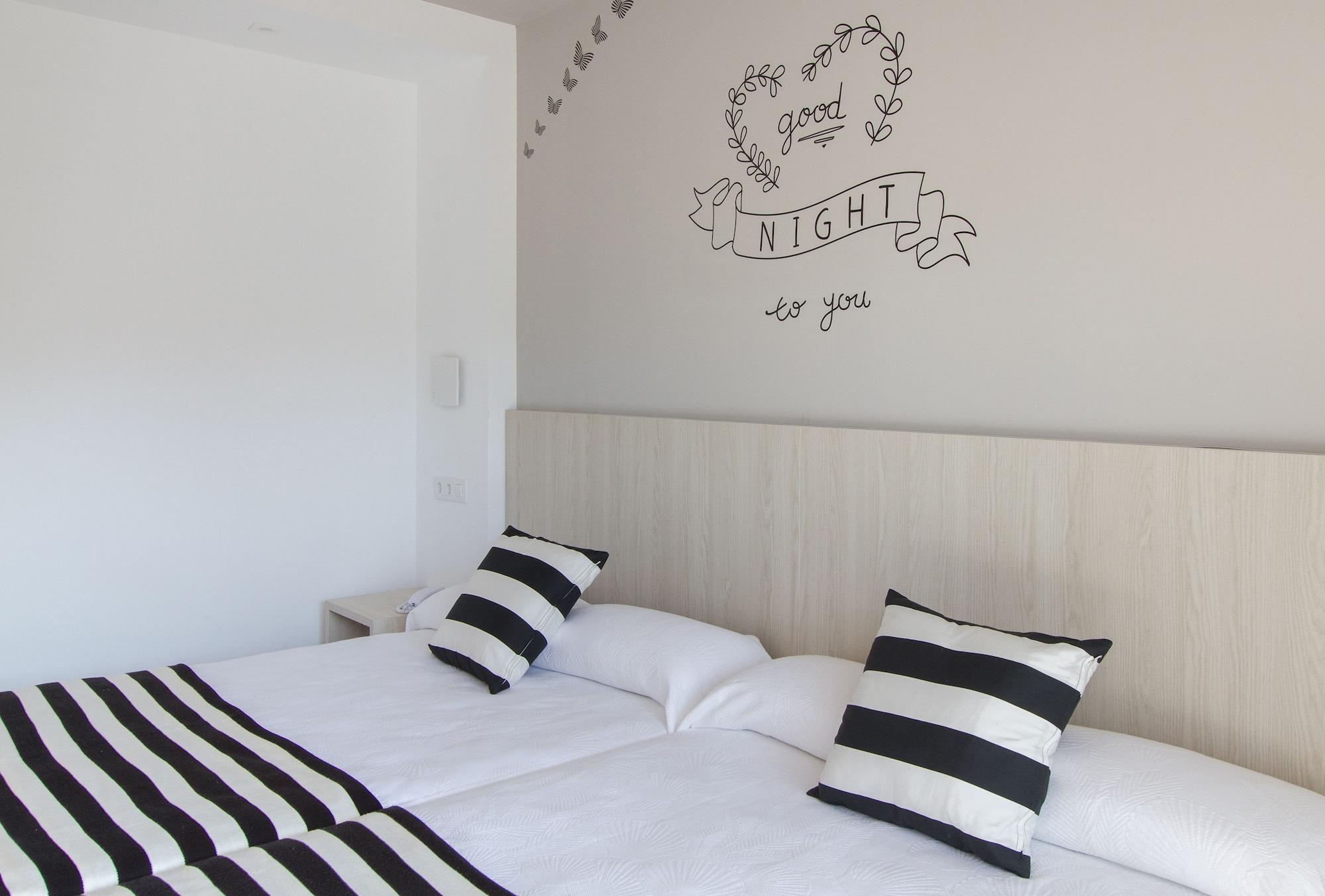 Hotel Sorra Daurada Splash مارغرَت دي مار المظهر الخارجي الصورة